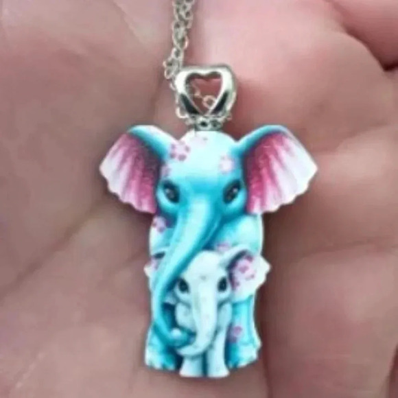 Lovely Heart with Lettering Mother & Child Elephant Pendant Necklace - Picture 4 of 4
